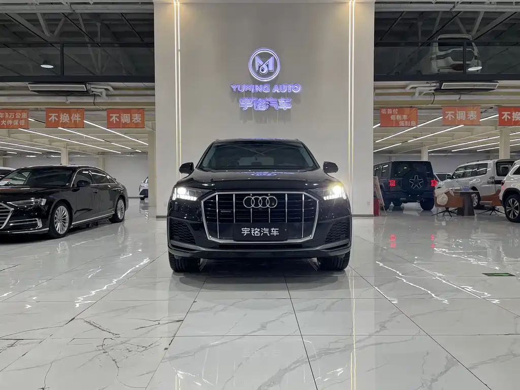 Audi Q7 2023 55 TFSI quattro S line sports купить на сайте DeffCars