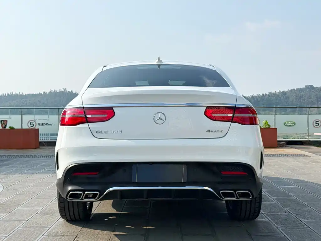 Mercedes-Benz GLE Coupe 2018 GLE 320 4MATIC Coupe SUV купить на сайте DeffCars