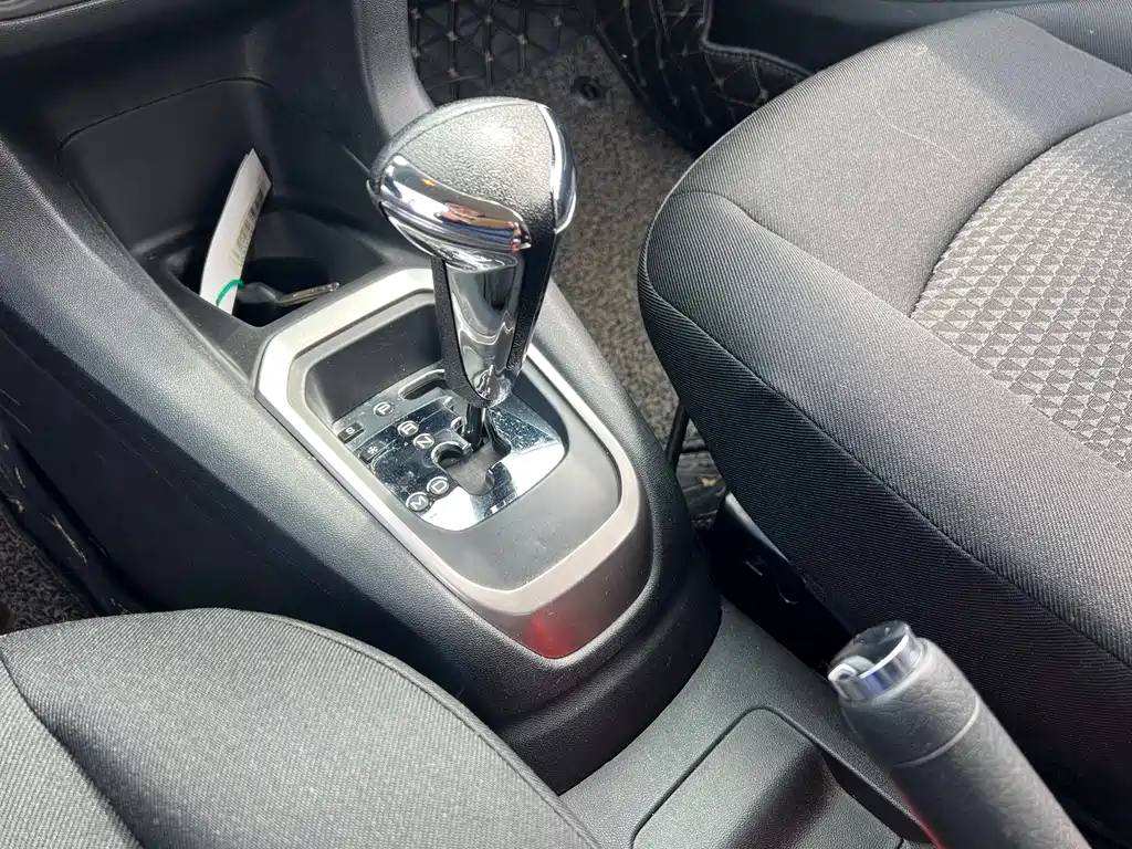 Peugeot 301 2016 1.6L automatic comfort version купить на сайте DeffCars