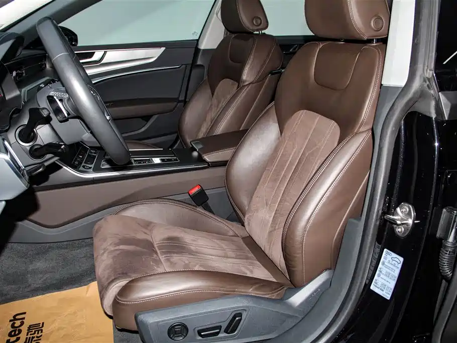 Audi A7L 2024 45TFSI S-line Dream Building Liquid Crystal Package купить на сайте DeffCars