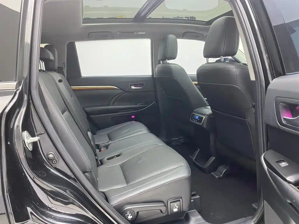 Highlander 2021 2.0T four-wheel drive luxury version 7 seats купить на сайте DeffCars