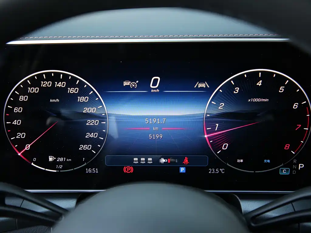 Mercedes-Benz GLC 2025 facelift GLC 260 L 4MATIC luxury model купить на сайте DeffCars