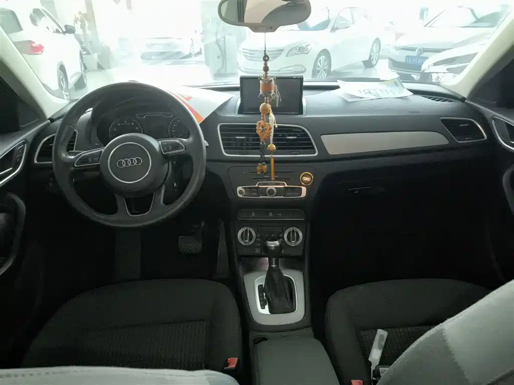 Audi Q3 2016 30 TFSI Collector's Edition Smart Collar купить на сайте DeffCars