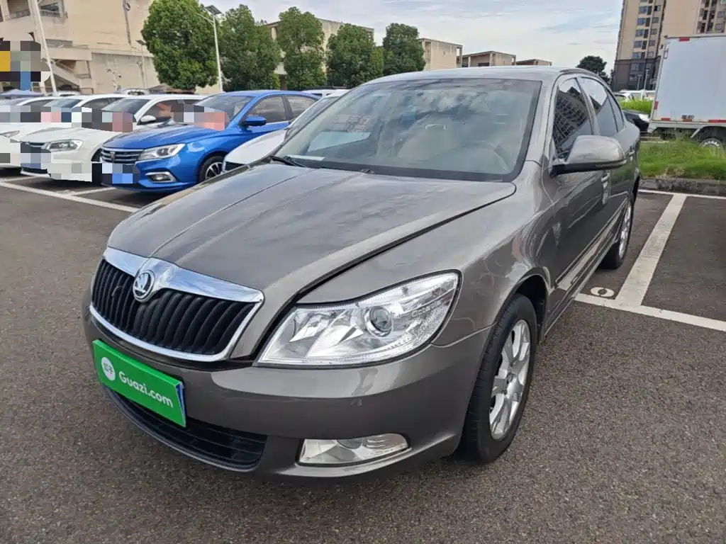 Octavia 2015 Classic 1.6L Automatic Yijie Edition купить на сайте DeffCars