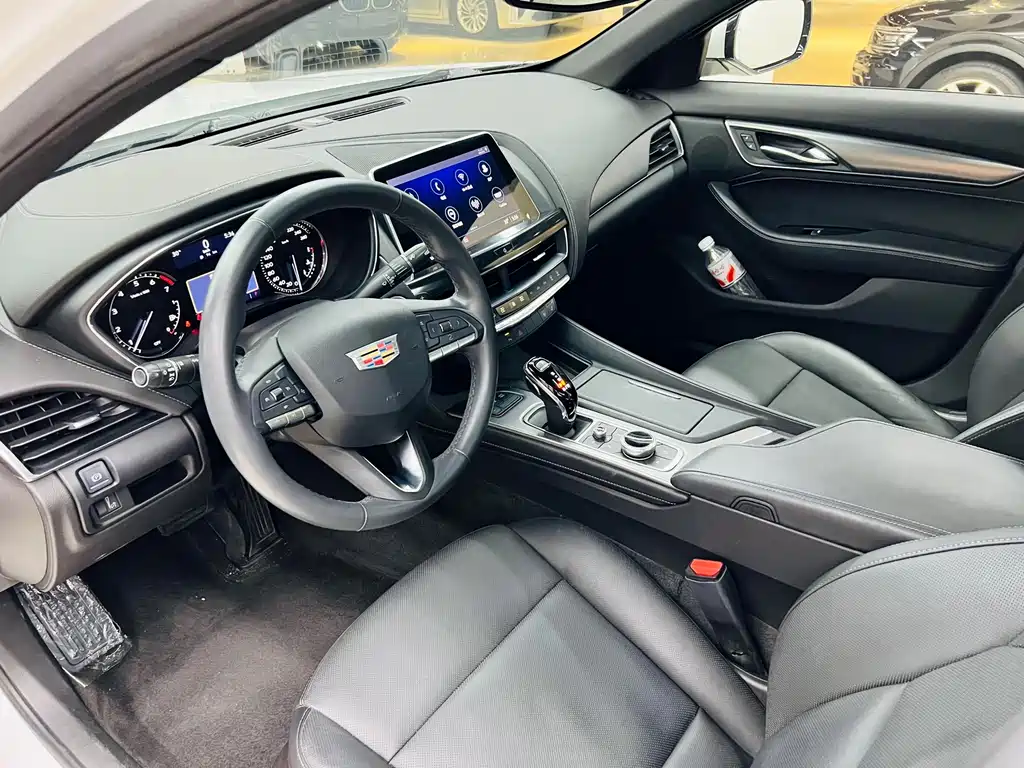 Cadillac CT5 2022 28T luxury model купить на сайте DeffCars
