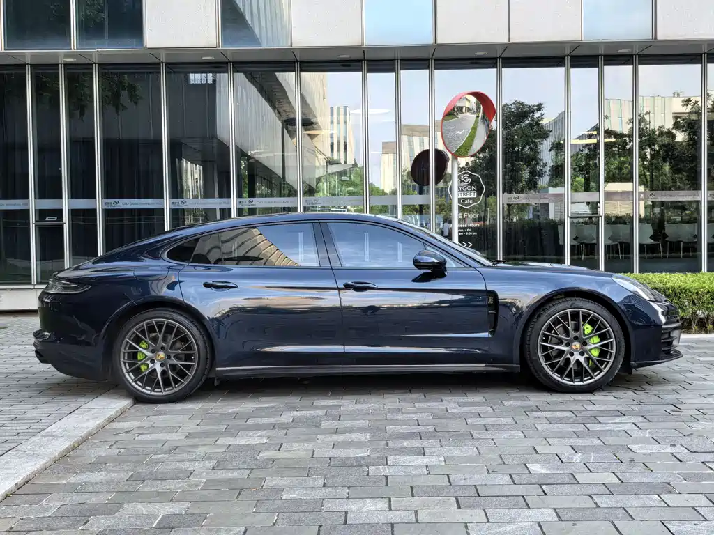 Panamera 2023 Panamera 4 Executive Extended Edition 2.9T купить на сайте DeffCars