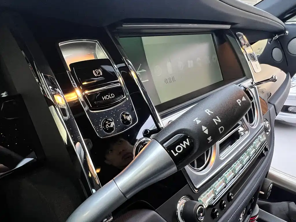 Phantom 2013 6.6T standard model купить на сайте DeffCars