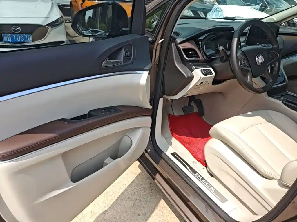 Buick GL8 2021 land business class 652T premium type купить на сайте DeffCars