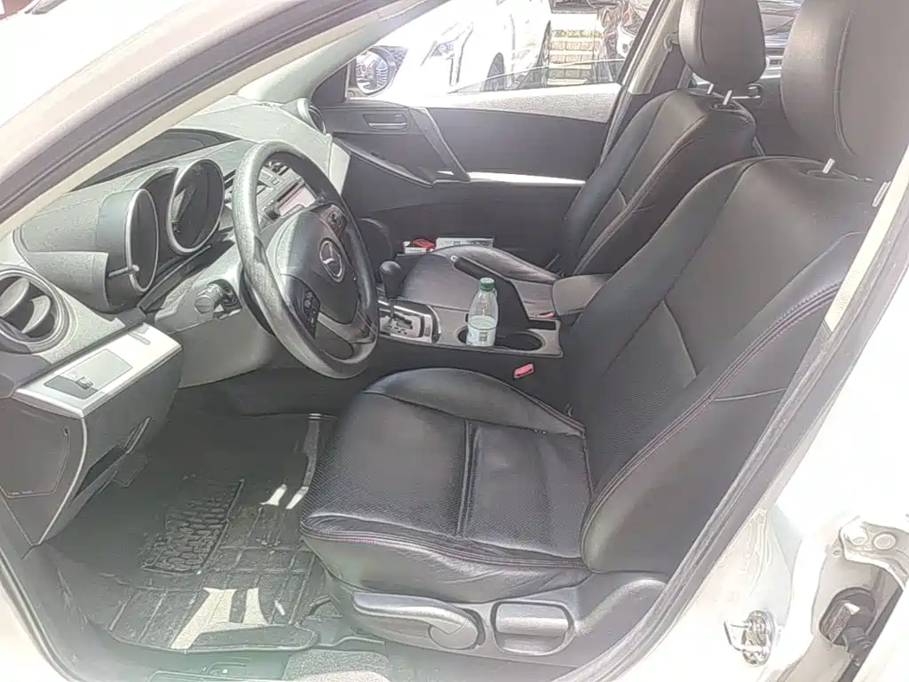 Mazda 3 Star 2015 Sedan 1.6L Automatic Elite купить на сайте DeffCars