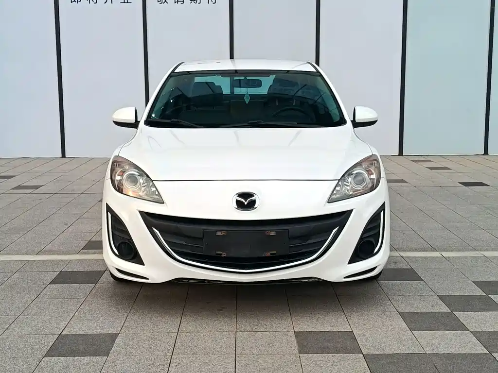 Mazda 3 Star 2015 sedan 1.6L automatic comfort type купить на сайте DeffCars
