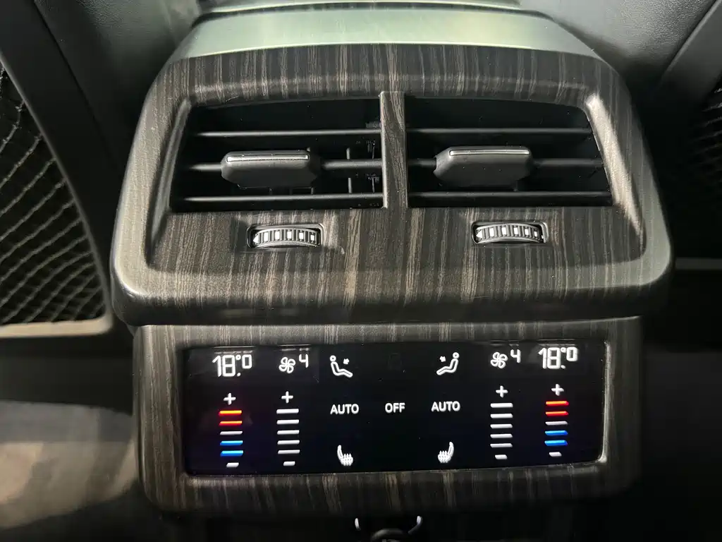 Audi A6L 2021 55 TFSI quattro exclusive dynamic model купить на сайте DeffCars
