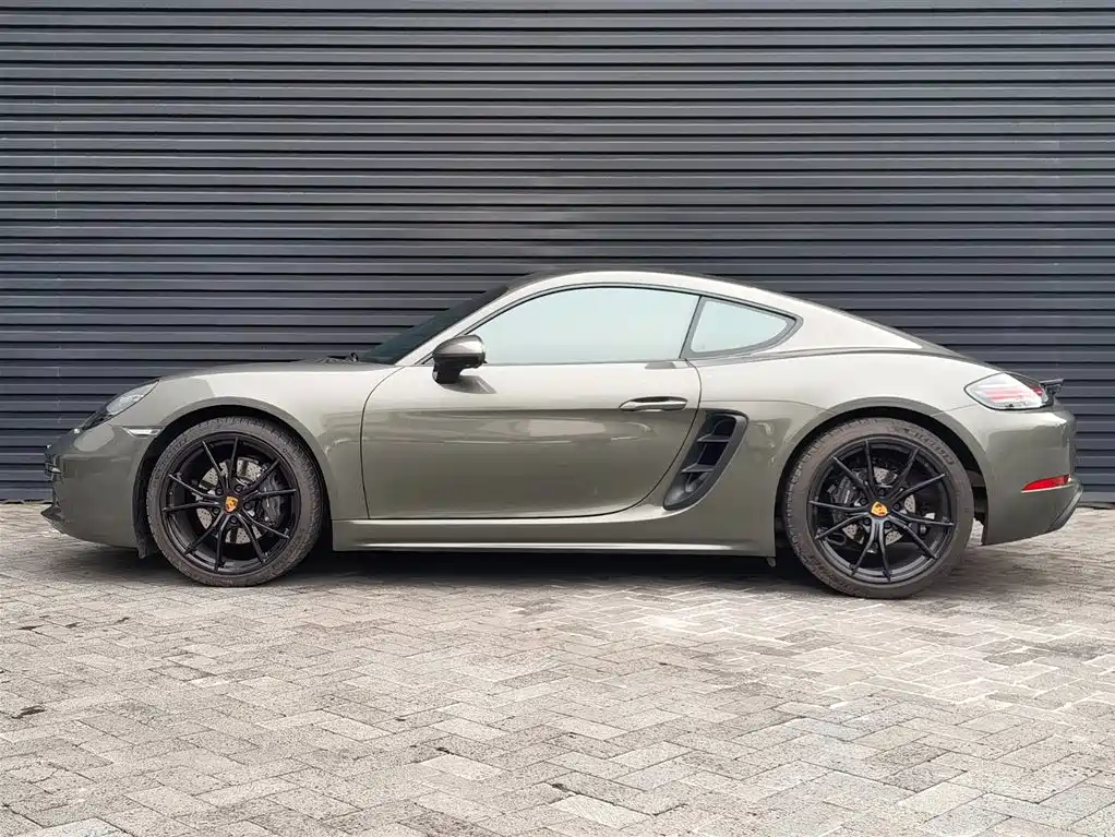 Porsche 718 2022 Cayman 2.0T купить на сайте DeffCars