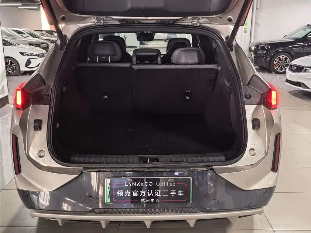 Lynk & Co 08 EM-P 2025 model 120km long range Halo купить на сайте DeffCars