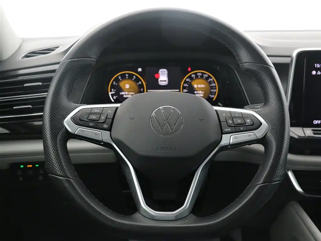 Touron 2022 380TSI four-wheel drive luxury version купить на сайте DeffCars