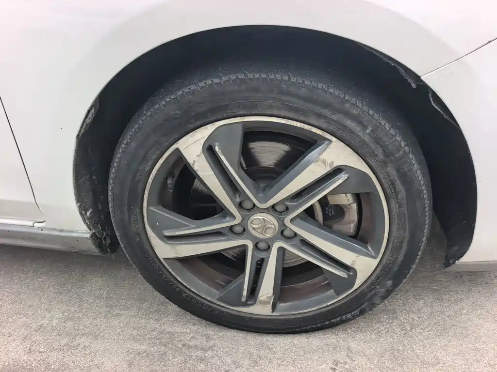 Beijing EU5 2018 R500 Zhifeng Edition купить на сайте DeffCars