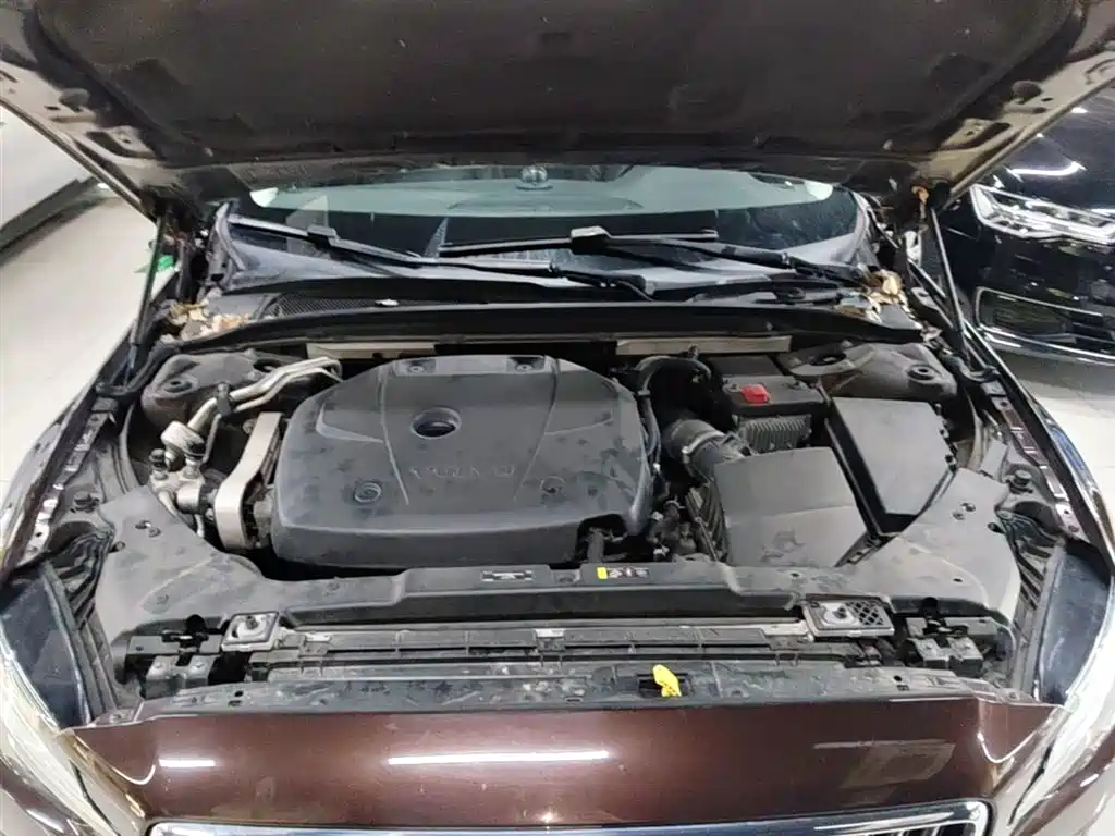 Volvo S60 2020 T4 Zhiyuan Luxury Edition купить на сайте DeffCars