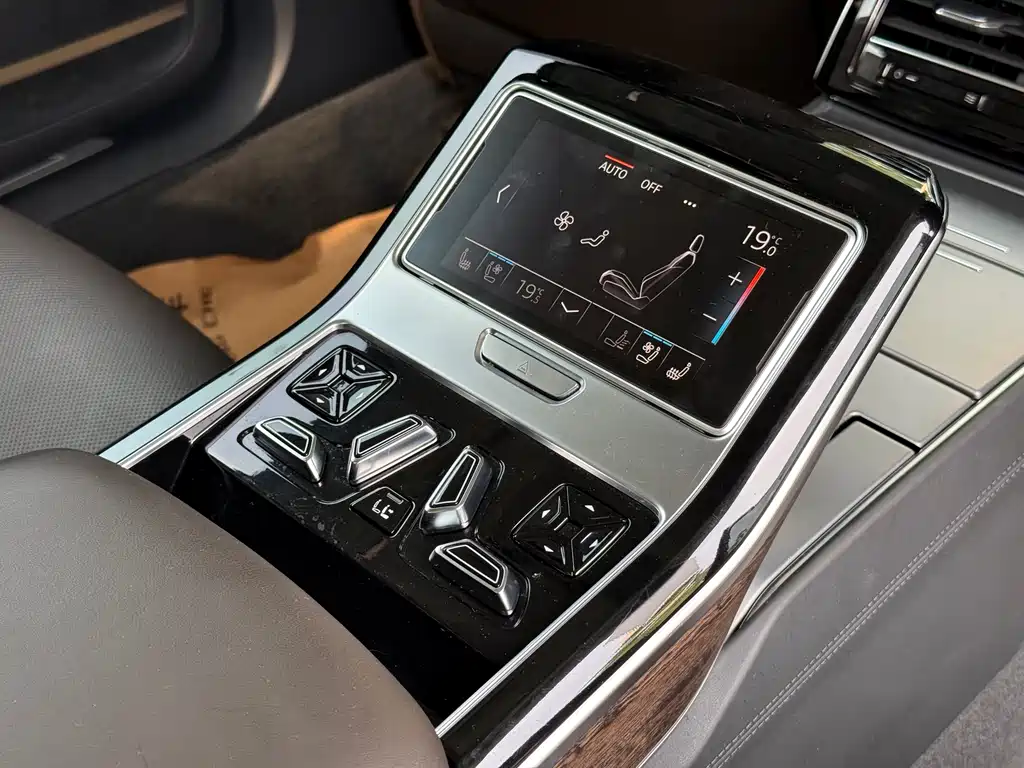 Audi A8 2019 A8L 55 TFSI quattro premium model купить на сайте DeffCars