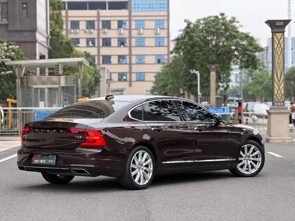 Volvo S90 2017 T5 Zhiya Edition купить на сайте DeffCars