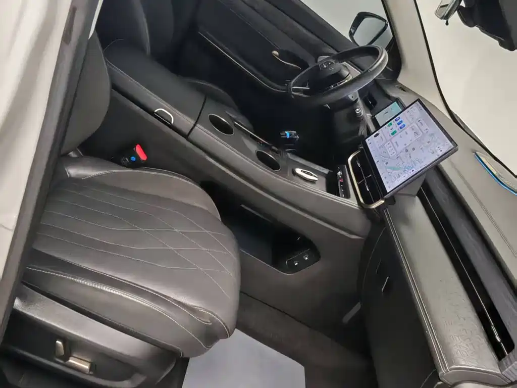 Jietu X90 PRO 2024 2.0T DCT Premium Edition 5 seats купить на сайте DeffCars