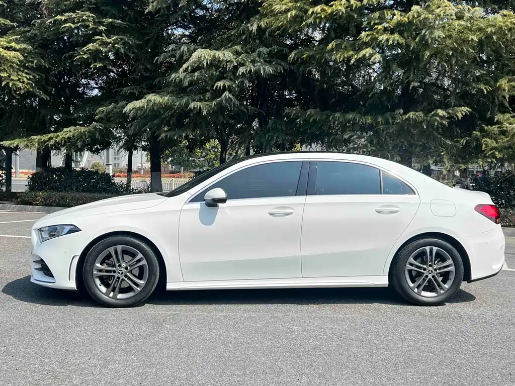 Mercedes-Benz A-Class 2020 Model Two A 180 L Sports Sedan купить на сайте DeffCars