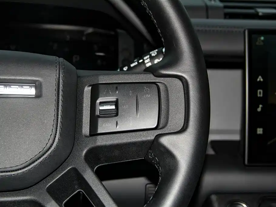 Land Rover Defender 2025 110 3.0T P400 X-Dynamic HSE купить на сайте DeffCars