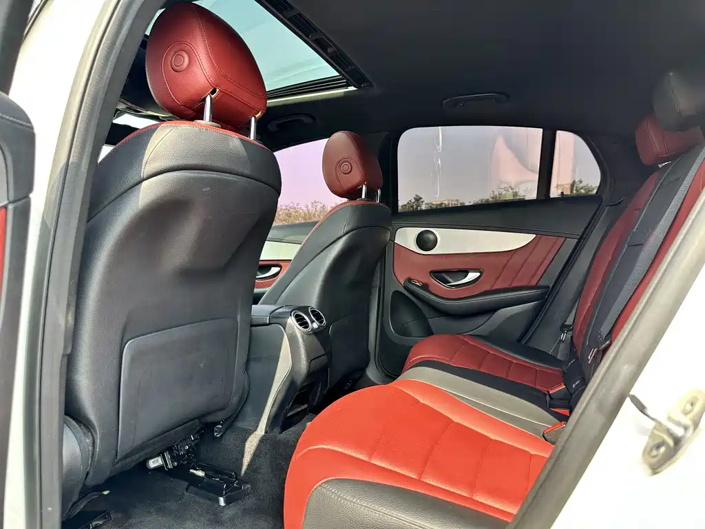 Mercedes-Benz GLC Coupe 2019 GLC 200 4MATIC Coupe SUV купить на сайте DeffCars