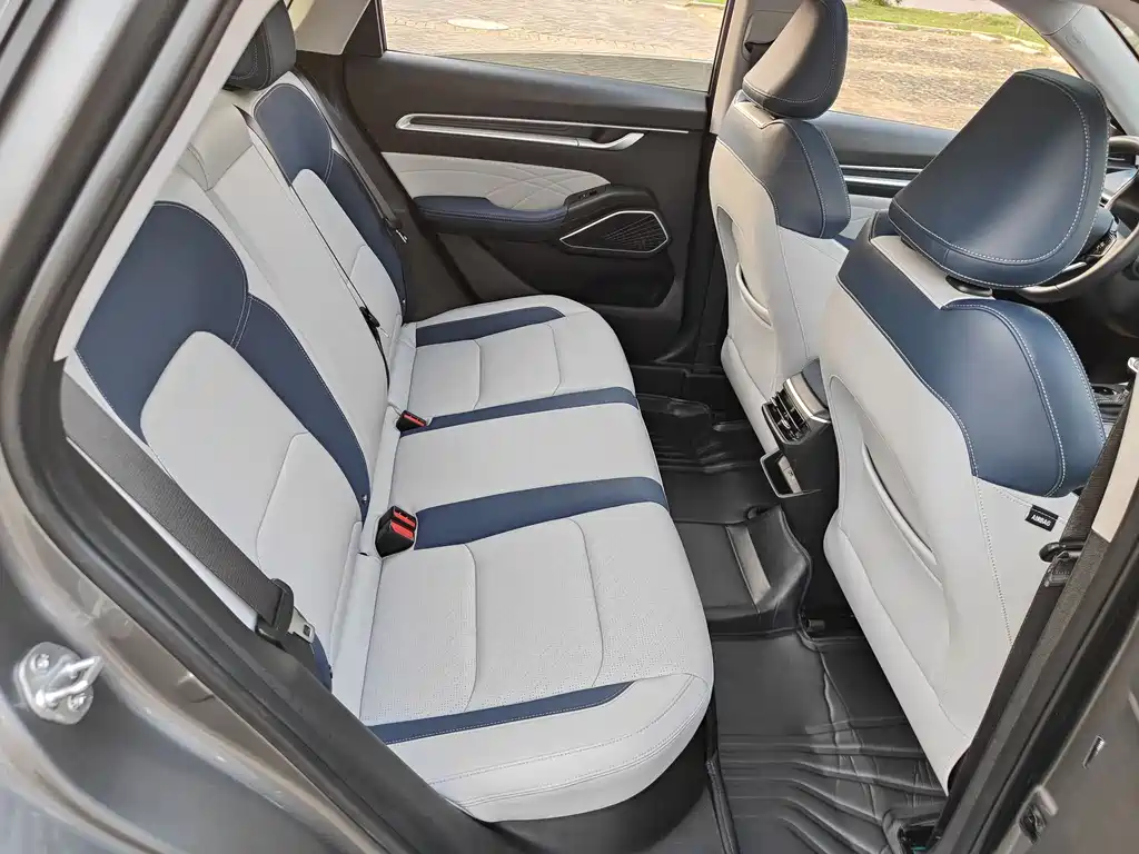 Emgrand 2022 4th generation 1.5L CVT flagship model купить на сайте DeffCars