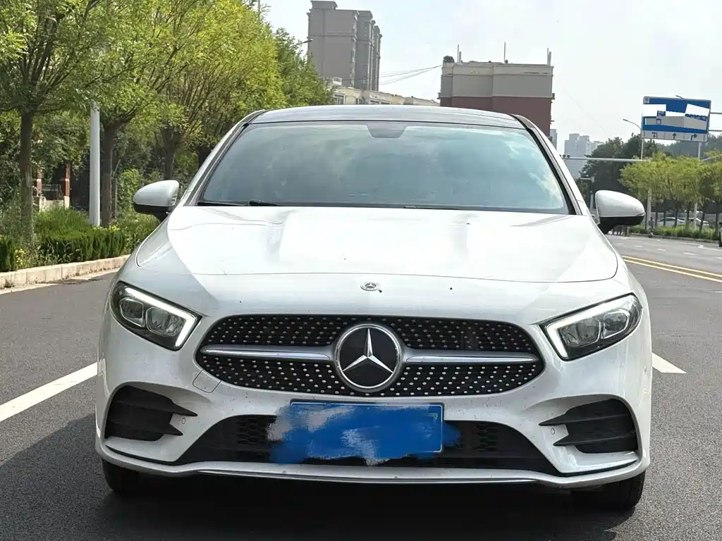 Mercedes-Benz A-Class 2022 A 200 L Sports Sedan Dynamic Type купить на сайте DeffCars