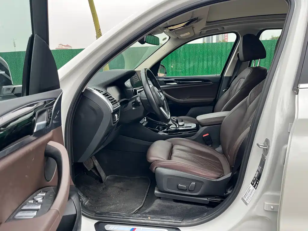 BMW X3 2022 facelift xDrive25i M sports package купить на сайте DeffCars