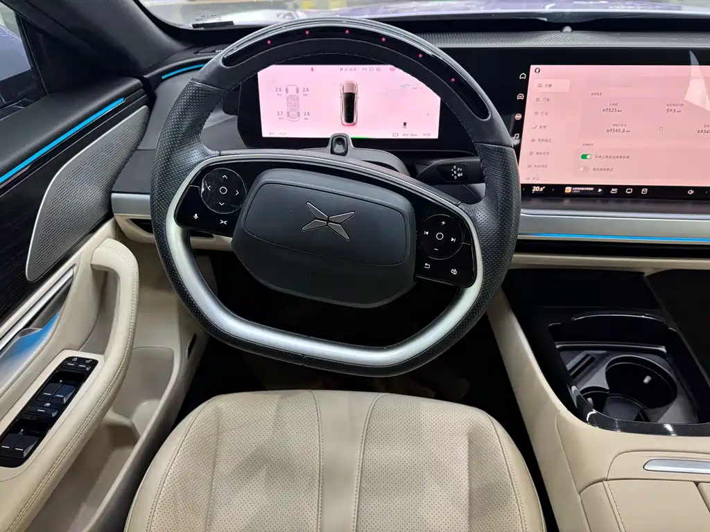 Xpeng P7 2022 480E купить на сайте DeffCars