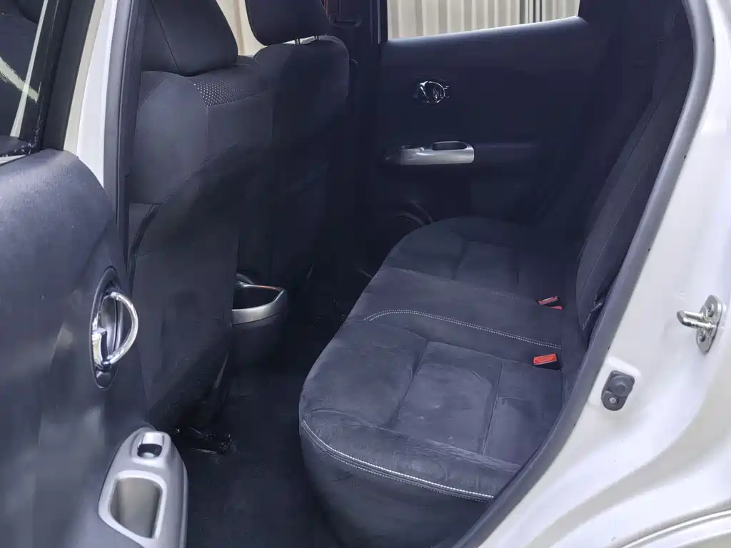 Infiniti ESQ 2014 1.6L Straightforward Edition купить на сайте DeffCars
