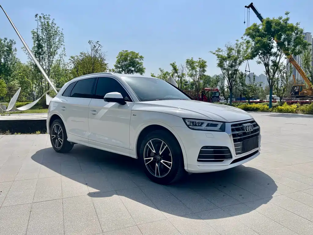 Audi Q5L 2018 45 TFSI Exclusive Fashion Model National V купить на сайте DeffCars