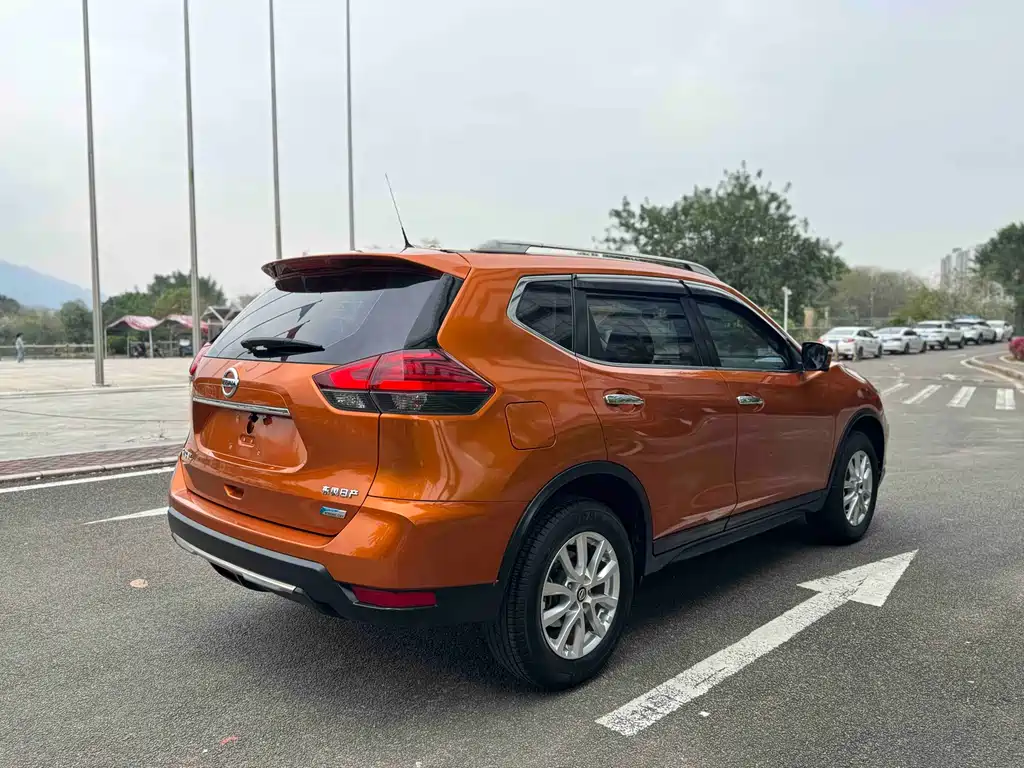 X-Trail 2017 2.0L CVT Comfort Edition 2WD купить на сайте DeffCars