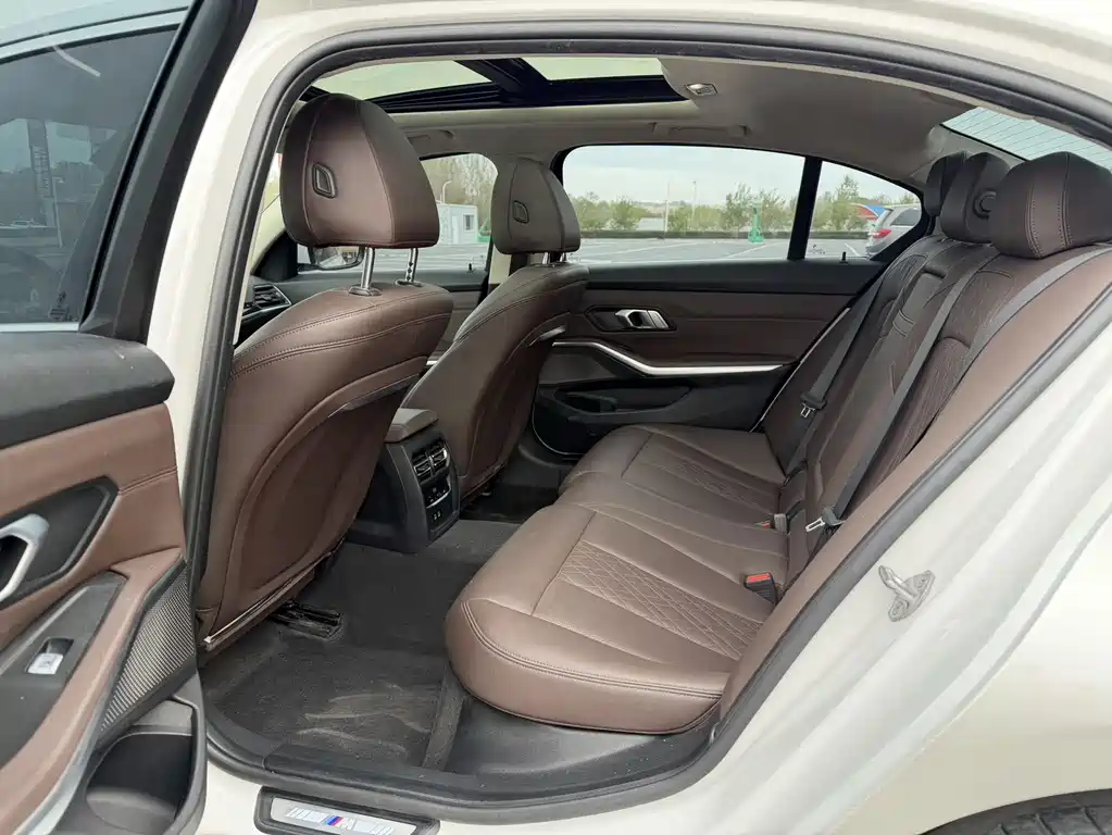 BMW 3 Series 2023 320Li M Sports Package купить на сайте DeffCars