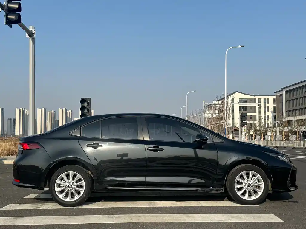 Corolla 2021 1.2T S-CVT Deluxe Edition купить на сайте DeffCars