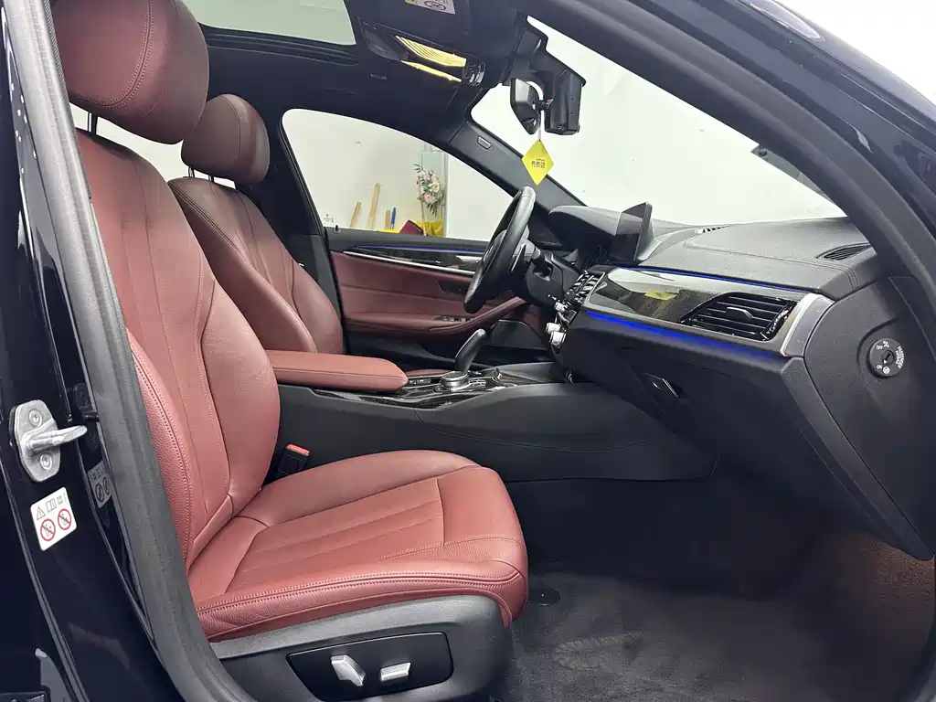 BMW 5 Series 2018 facelift 530Li Exclusive M Sports Package купить на сайте DeffCars