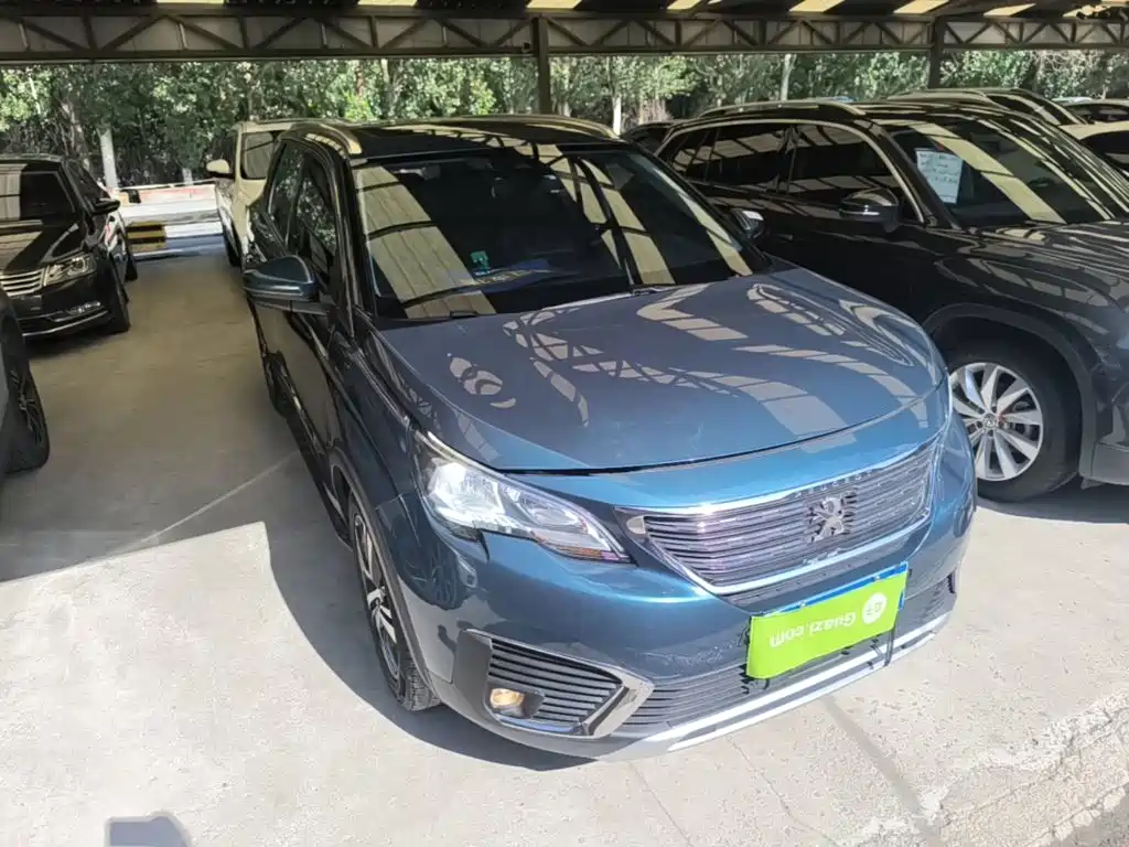 Peugeot 5008 2017 380THP 7-seater Elite Edition купить на сайте DeffCars