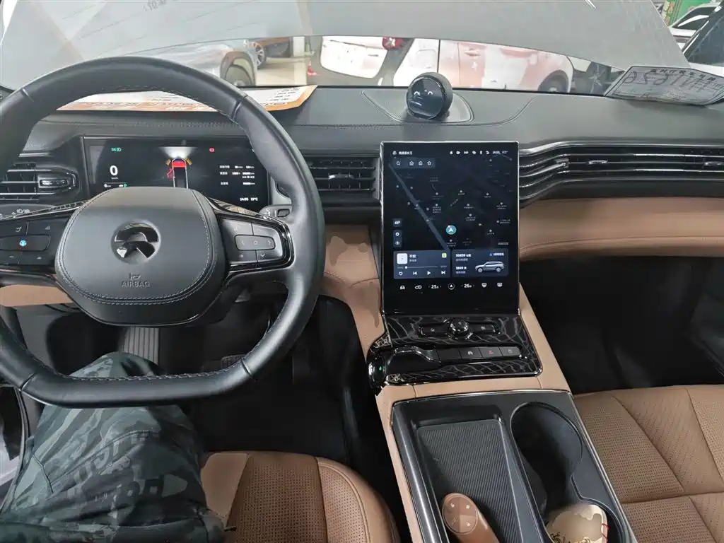 NIO ES8 2020 415KM six-seater version купить на сайте DeffCars