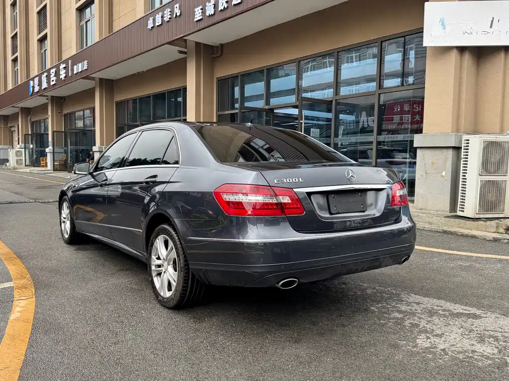 Mercedes-Benz E-Class 2010 E 300 L Fashion Model купить на сайте DeffCars