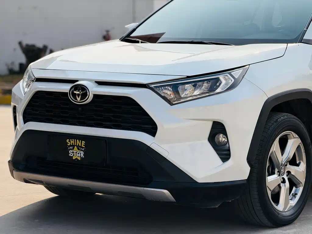 RAV4 Rongfang 2021 2.0L CVT two-wheel drive fashion PLUS version купить на сайте DeffCars