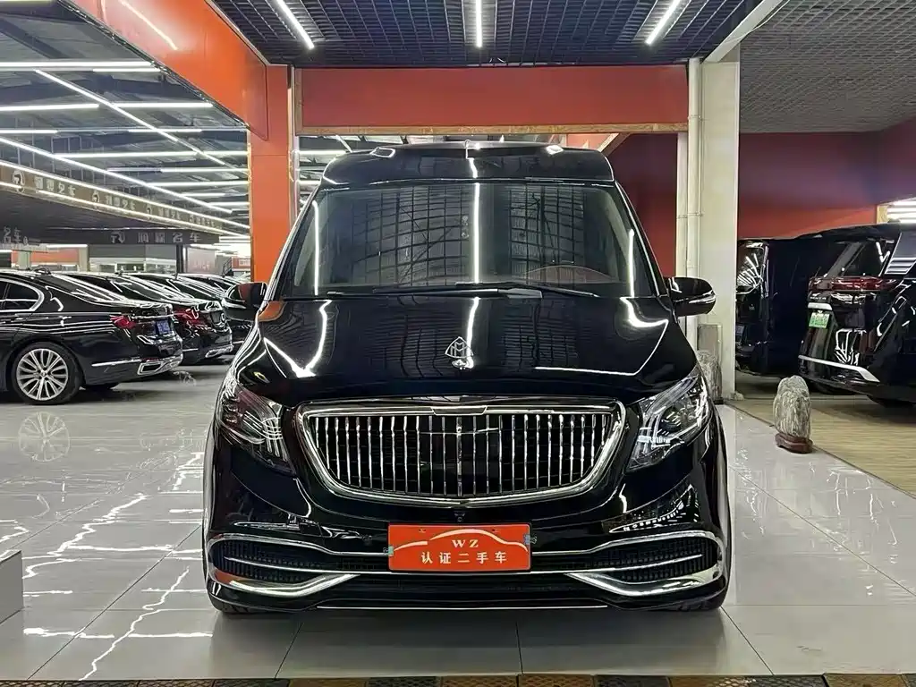 Mercedes-Benz V-Class 2022 V 260 L Long Wheelbase Luxury Edition купить на сайте DeffCars