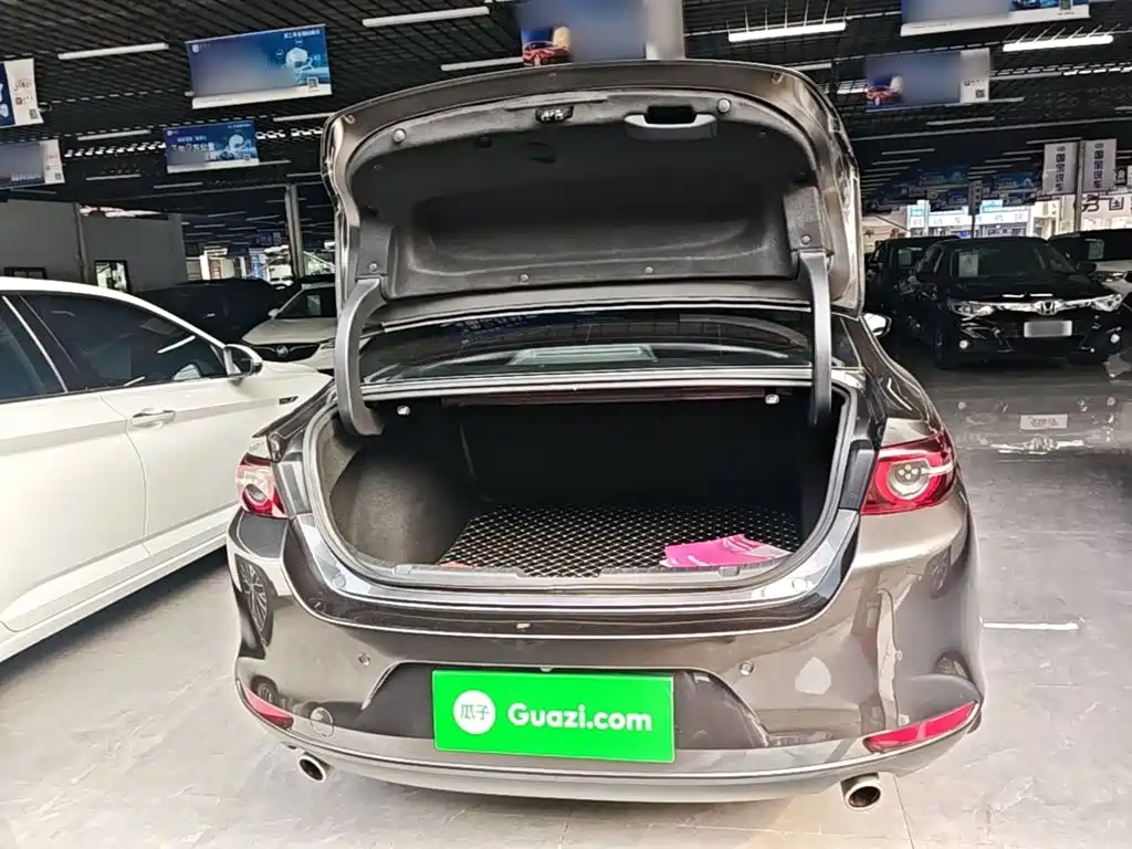 Mazda3 Angkesela 2023 2.0L Automatic Premium Edition купить на сайте DeffCars