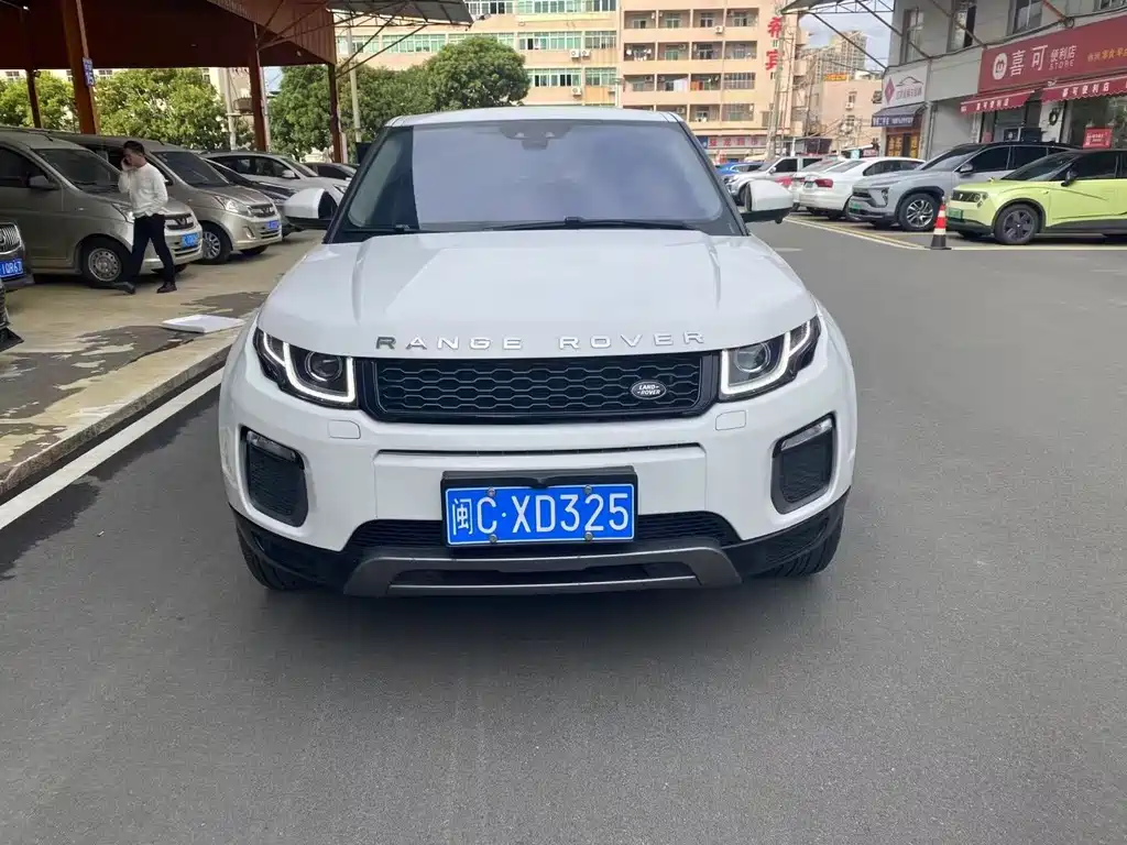 Range Rover Evoque 2018 240PS PURE Fashion Edition купить на сайте DeffCars