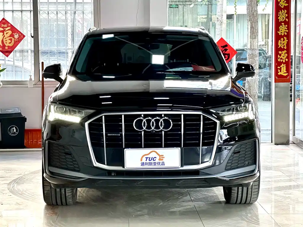 Audi Q7 2023 45 TFSI quattro S line sports купить на сайте DeffCars