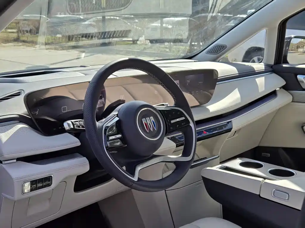 Buick GL8 New Energy 2026 Lu Zun Luxury Edition купить на сайте DeffCars