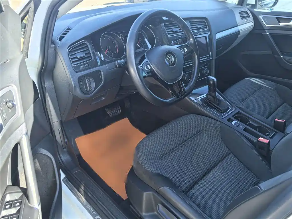 Golf 2019 280TSI DSG comfort model National VI купить на сайте DeffCars