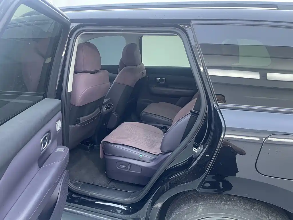 C16 2024 extended range 200 exclusive edition купить на сайте DeffCars