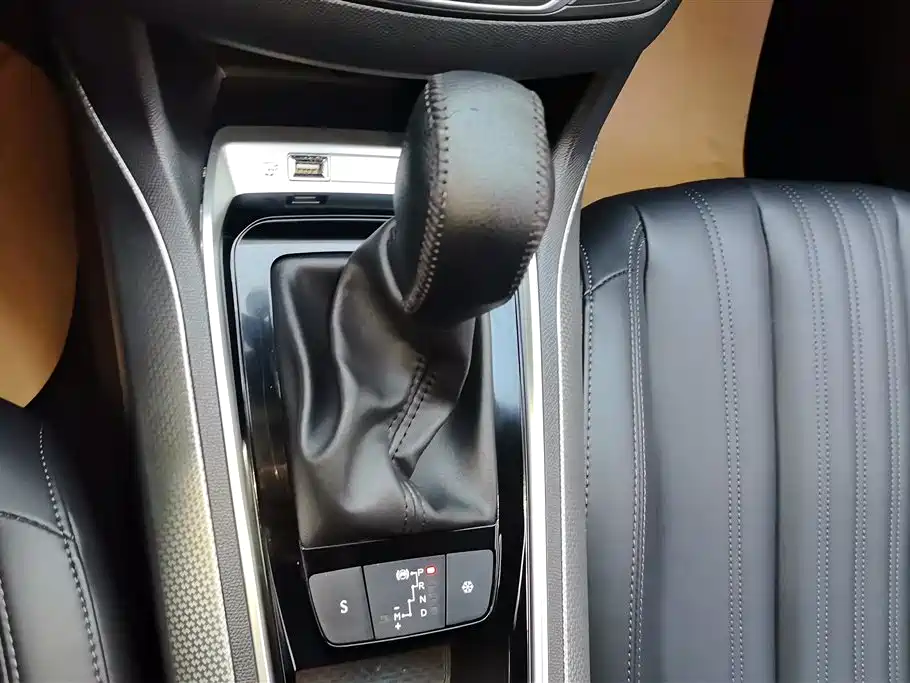 Peugeot 408 2020 360THP 10th Anniversary Premium Edition купить на сайте DeffCars