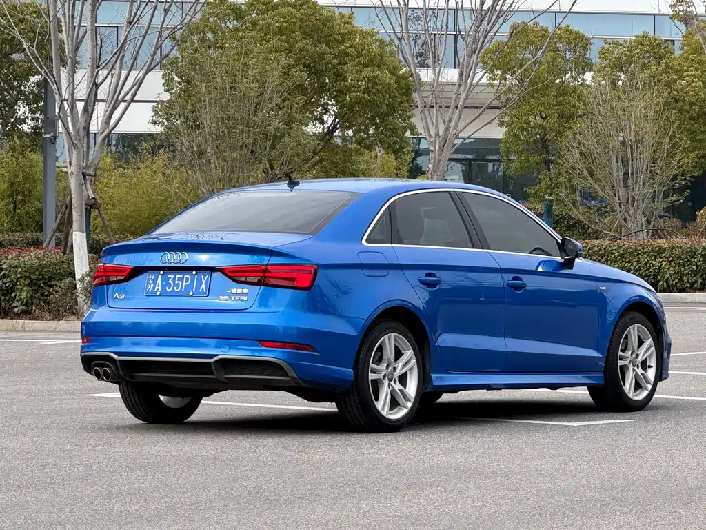 Audi A3 2020 Limousine 35 TFSI Fashion Type National V купить на сайте DeffCars