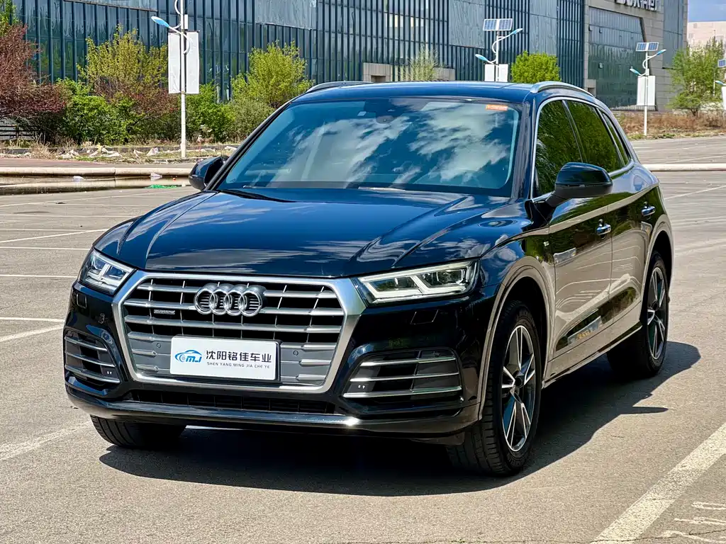 Audi Q5L 2018 40 TFSI enjoys fashionable style, National VI купить на сайте DeffCars